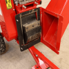 Puiduhakkur Bernards 13cm 15 hj bensiinimootoriga ja elektristarteriga Puiduhakkur Bernards 13cm 15 hj bensiinimootoriga ja elektristarteriga